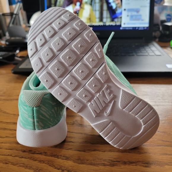 Kids Sneakers - Picture 5 of 10